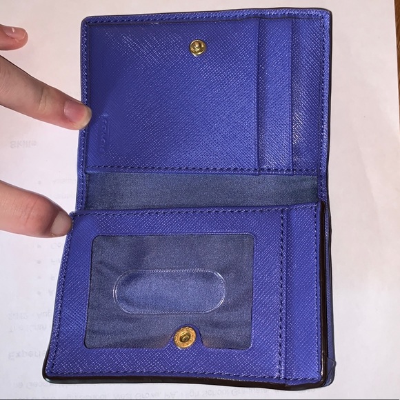 NEW Coach Wallet - Picture 4 of 5